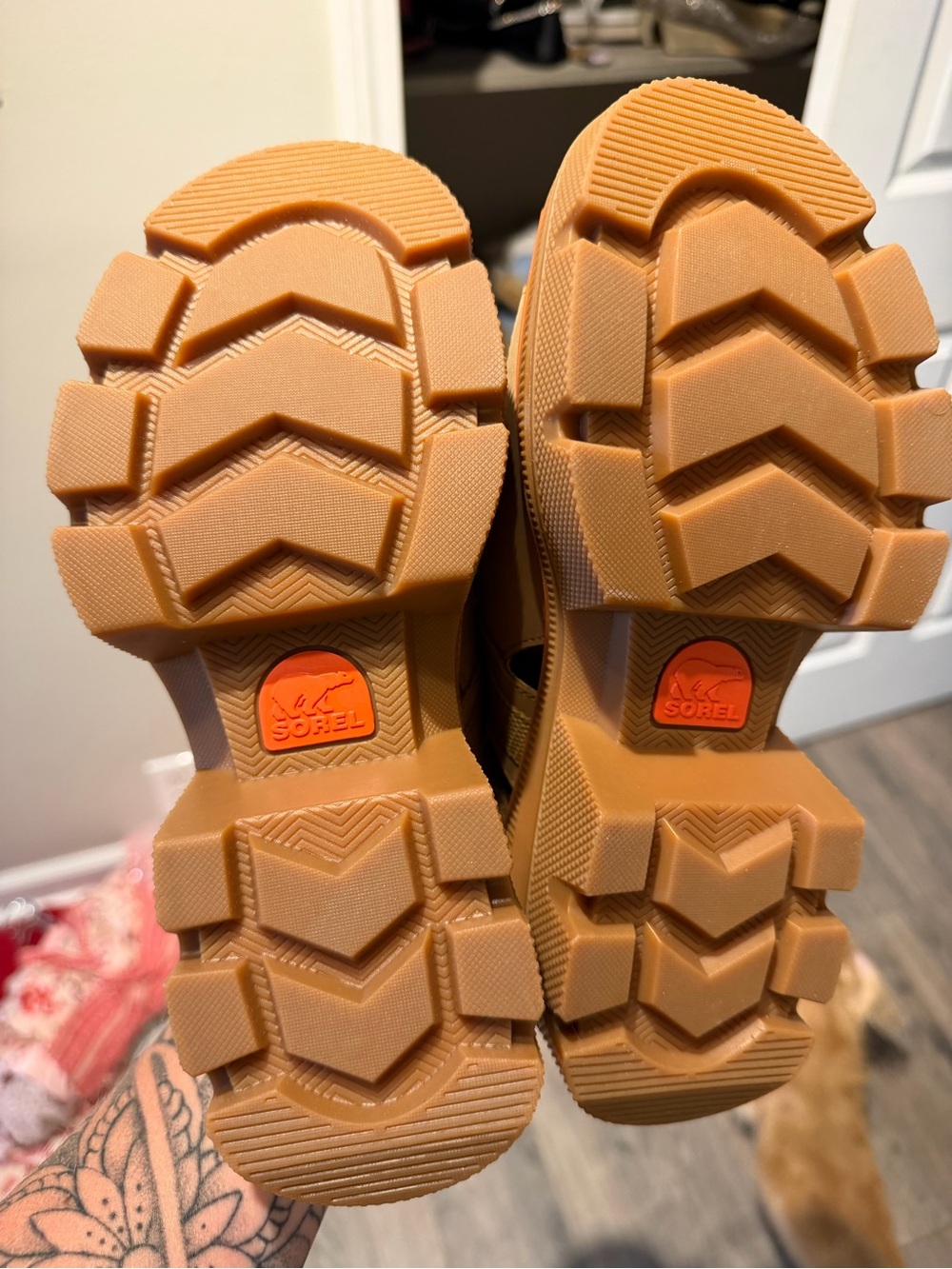 Sorel Women's Tan Platform Sandal with Orange Trim - Picture 5 of 6